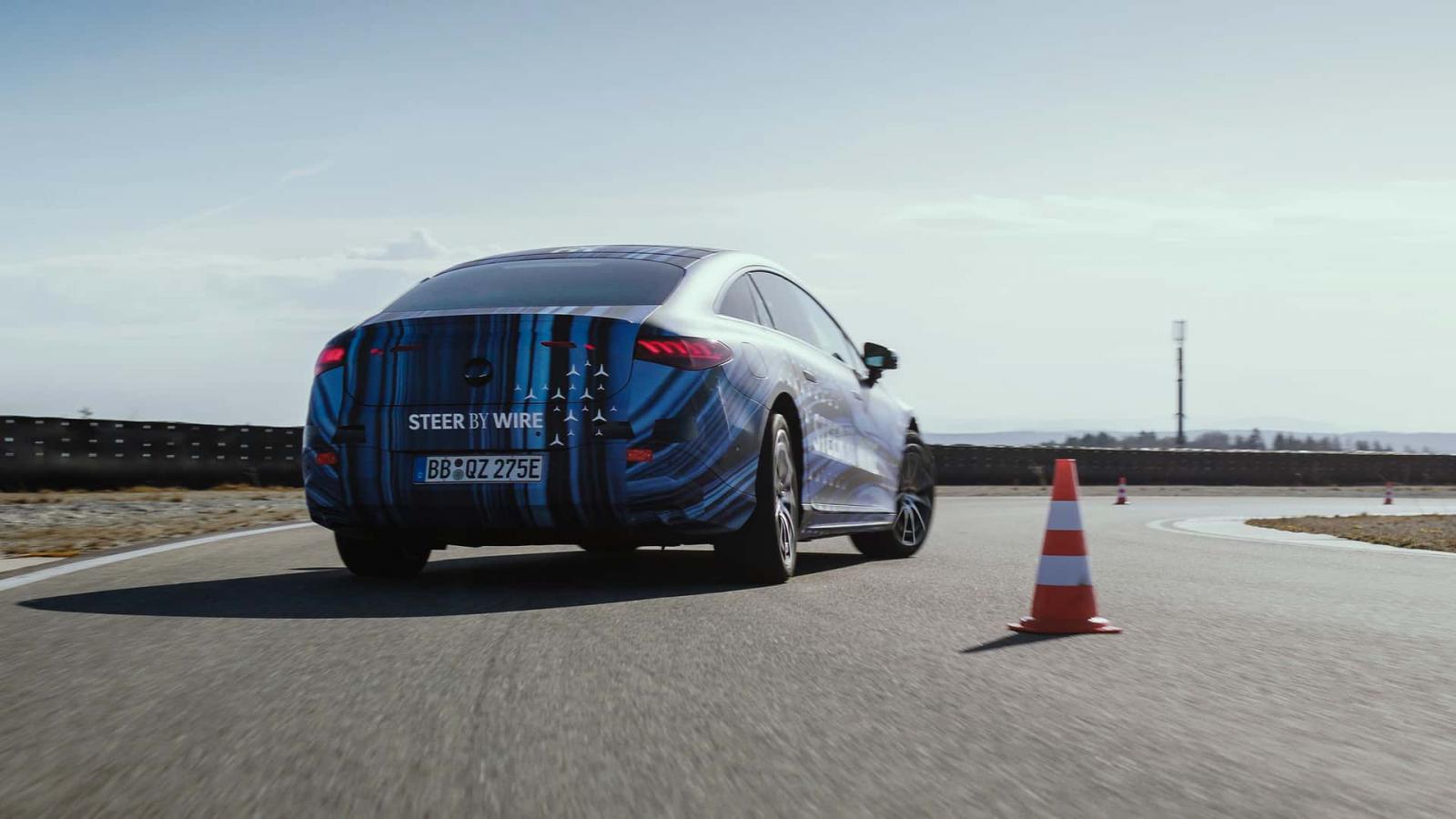 Η Mercedes υιοθετεί τιμόνι yoke για την τεχνολογία steer-by-wire
